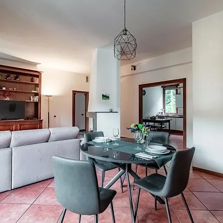 Apartment Feel @ - By Myhomeincomo